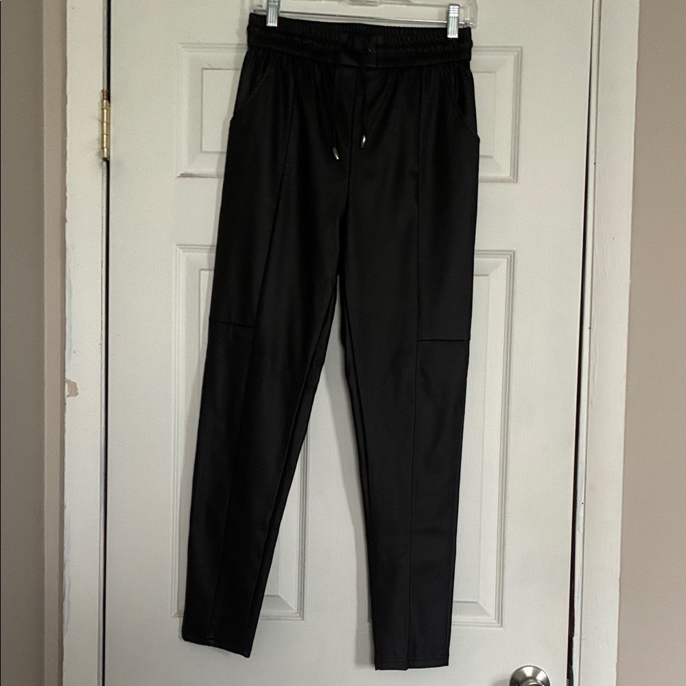 Hot Miami Styles Women’s s Black Jogger Pants - Sleek Casual Tapered Fit